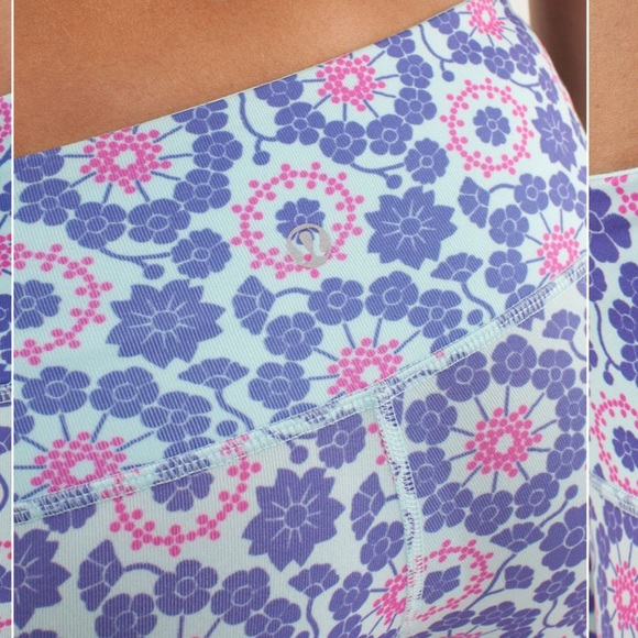 Lululemon Wunder Under Crop leggings in Twiggy Printed Power Purple / Aquamarine - Picture 13 of 13